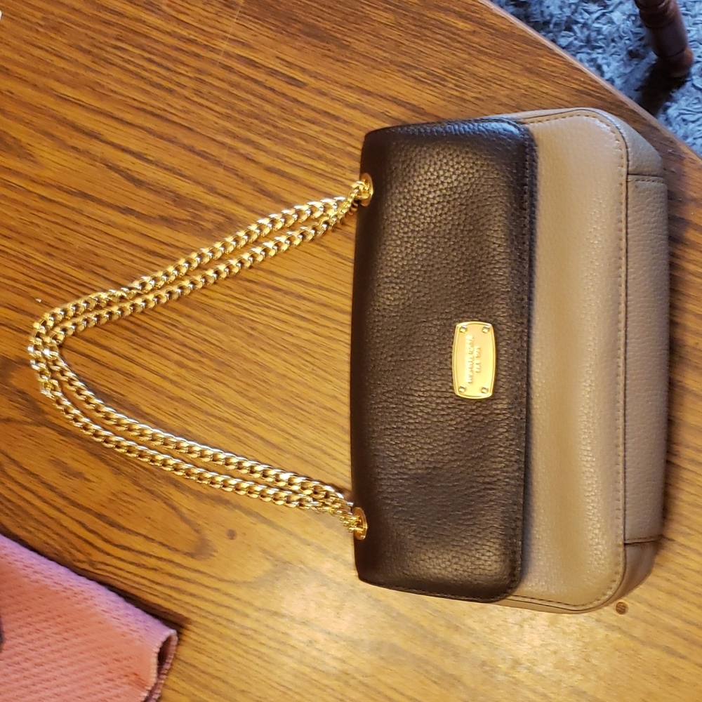 Michael Kors Gray pebble envelope style shirt chain strap shoulder  bag
